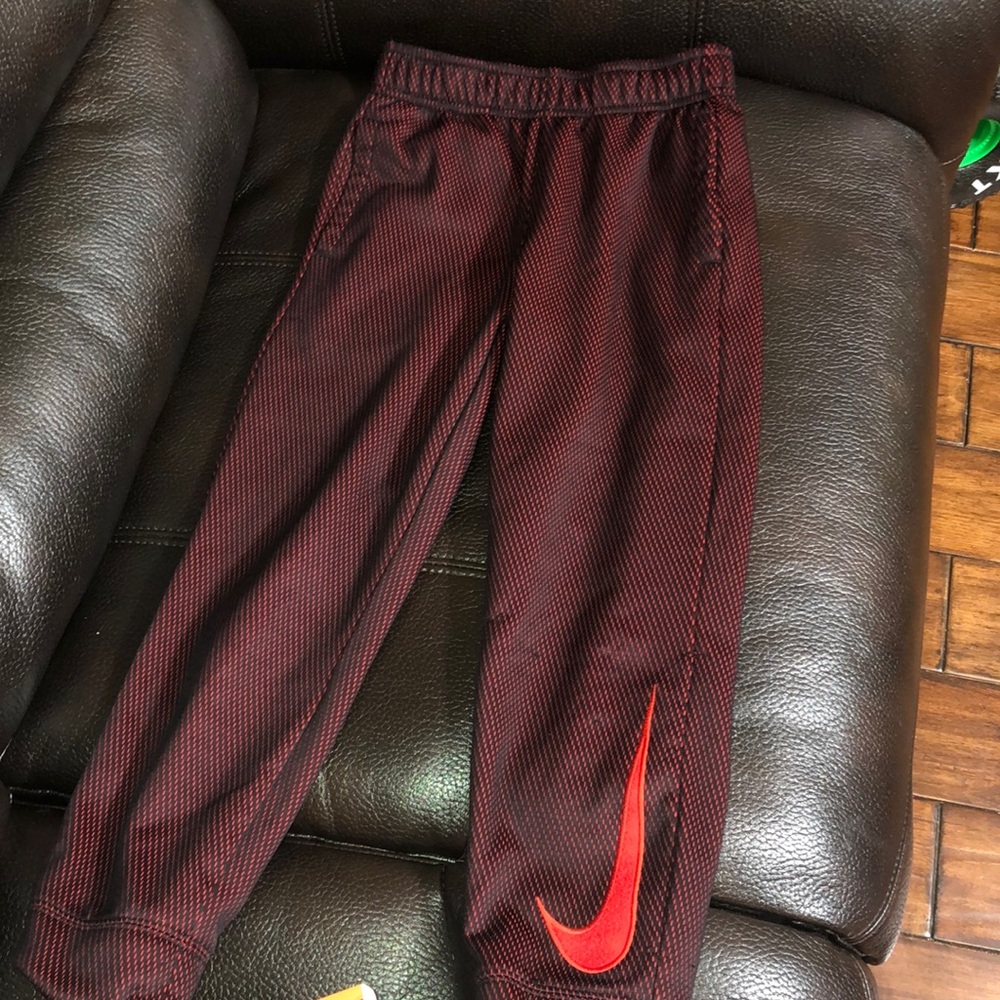 Red Nike sweatpants size 7 boys